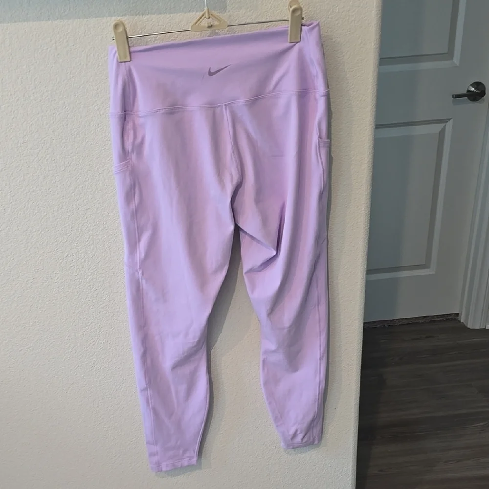 NWT Nike Women's One 7/8 High-Waisted Leggings